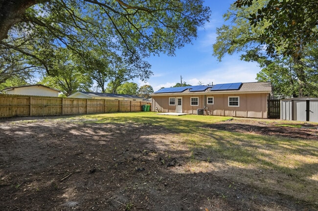 Building Photo - 20 Kohler Dr