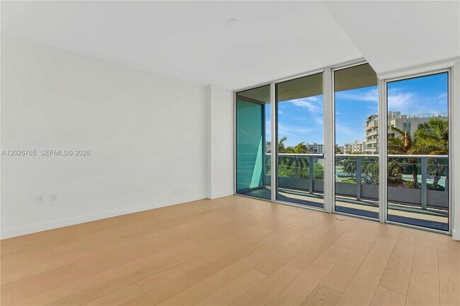 Building Photo - 9221 E Bay Harbor Dr