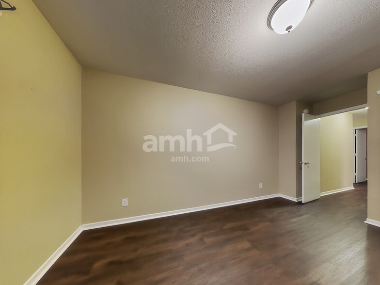 Building Photo - 2922 Welcome Way