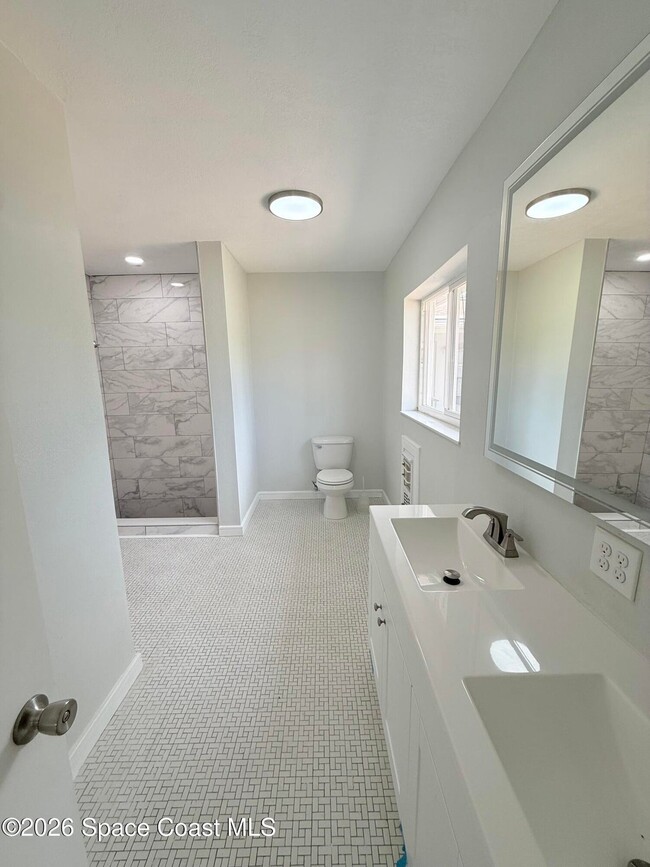 Building Photo - 100 Tampa Ave