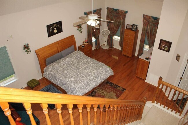 Building Photo - 355 Forest Hill-Irene Rd