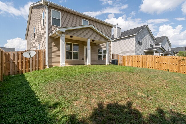 Building Photo - 4444 Grove Landing Dr