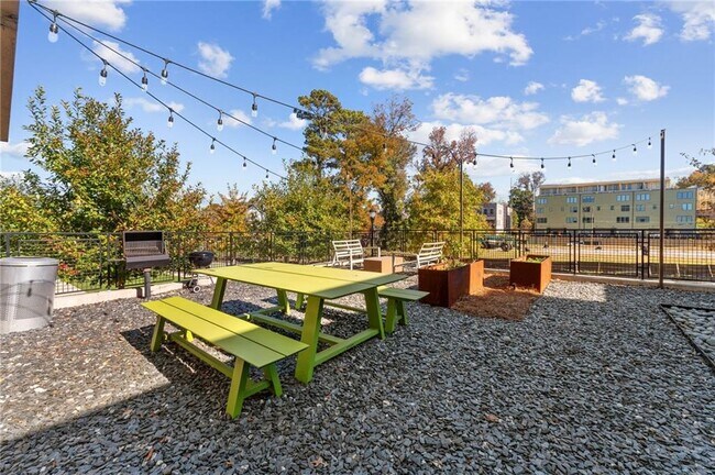 Building Photo - 1272 Longreen Ter NW