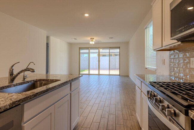 Building Photo - 11248 E Unger Ave