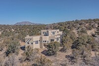 Building Photo - 10 Alta Ct