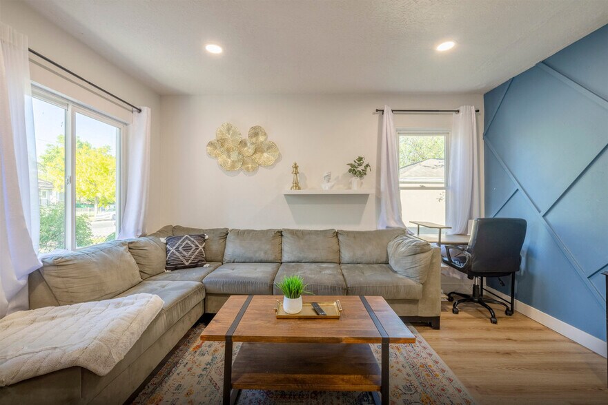 Building Photo - 1219 W 500 S