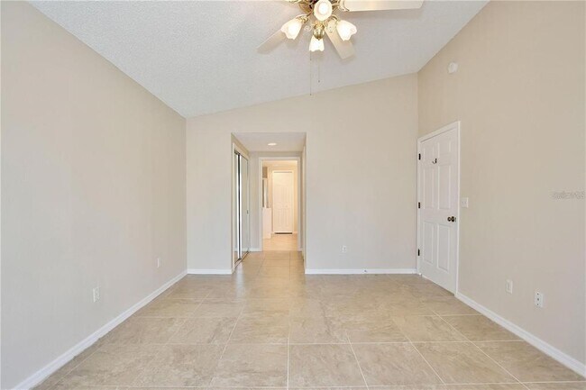 Building Photo - 2981 Viscount Cir