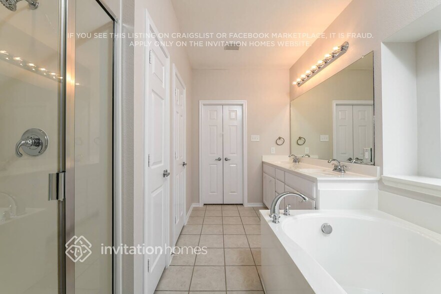 Building Photo - 6101 Farrah Dr