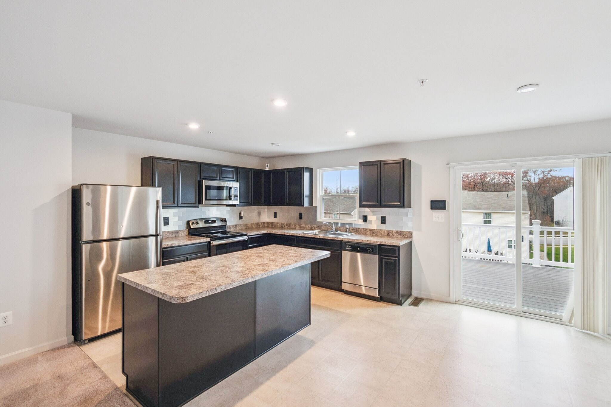 Building Photo - 10108 Blansford Way