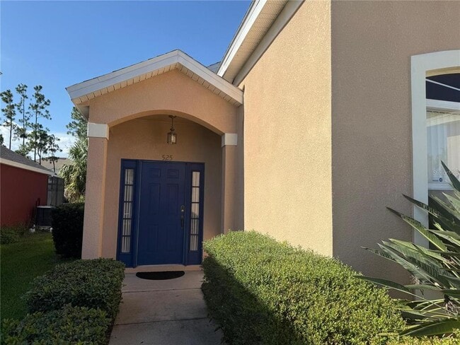 Building Photo - 525 Corvina Dr