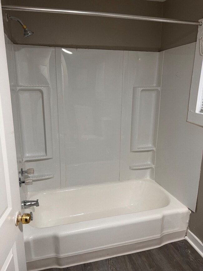 Building Photo - Fully Renovated 5-Bedroom, 2-Bath Single-Family — Driveway + Water, Sewer & Trash Covered