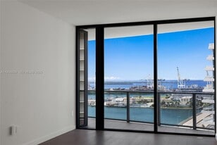 Building Photo - 500 Alton Rd