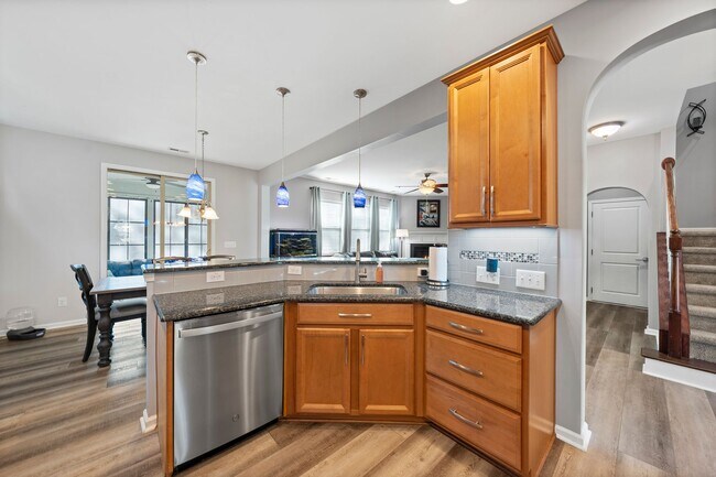 Building Photo - Stunning Apex Home with First-Floor Privat...