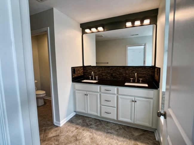 Building Photo - 1414 Southpoint Trl