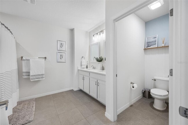 Building Photo - 16826 Secret Meadow Dr