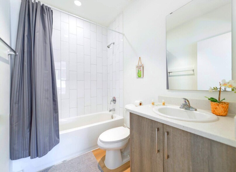 Building Photo - 171 NW 158th St