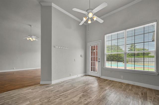 Building Photo - 306 Canyon Lake Dr