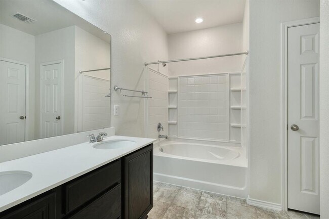 Building Photo - 13813 James Garfield St