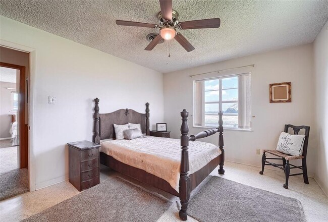 Building Photo - 801 Fm 971