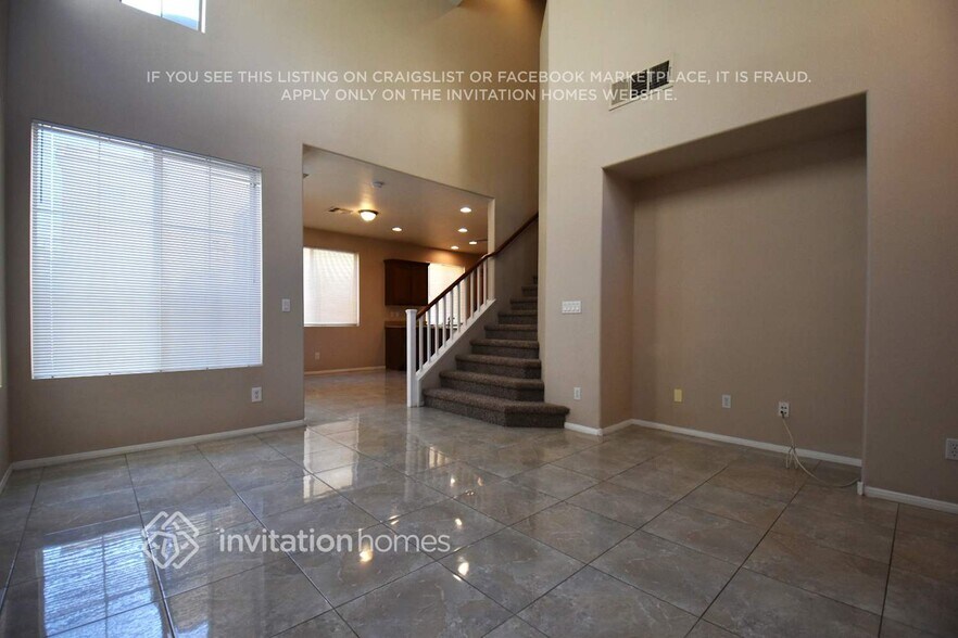 Building Photo - 7641 Pallon Ave
