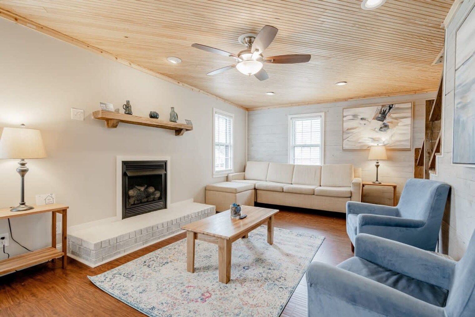 Building Photo - 206 Goldstone Dr