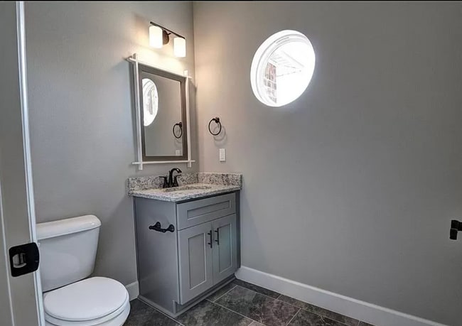 Building Photo - 3701 SW Ryegrass Rd