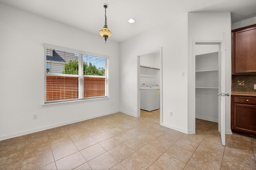 opens to laundry and pantry - 5929 Gunnison Turn Rd