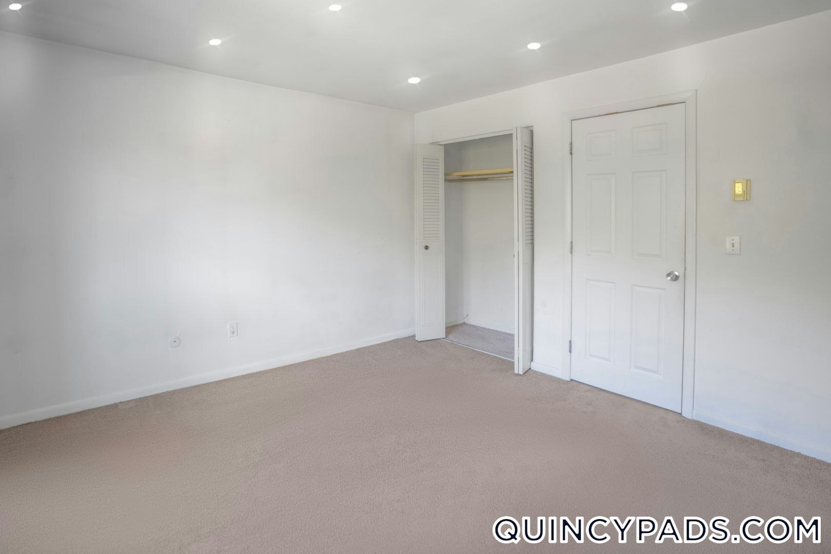 Building Photo - 24 Presidential Dr