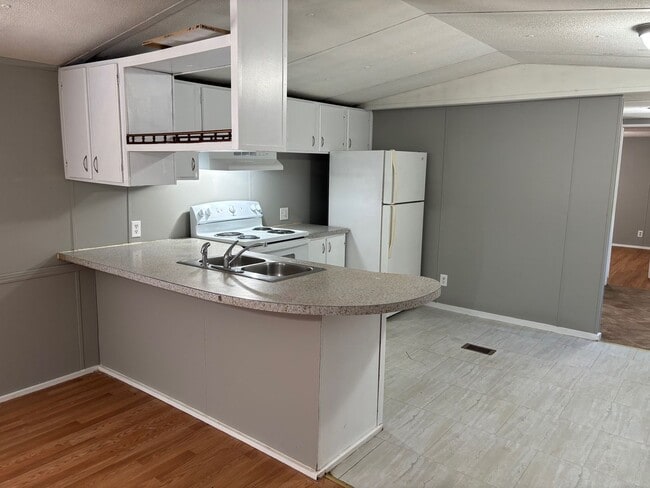 Building Photo - 2 BED, 2 BATH MOBILE HOME LOCATED IN CANDOR