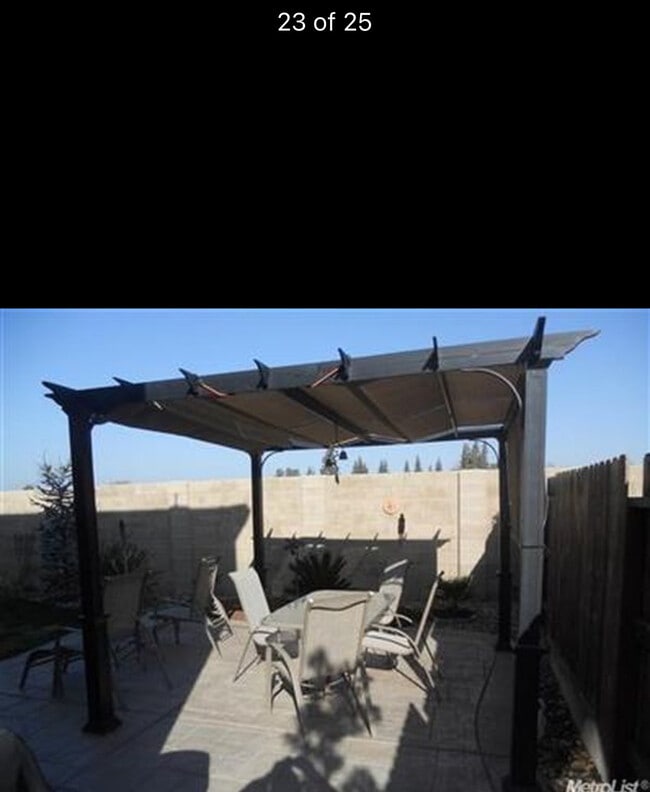 Building Photo - 1500 Winterbrook St