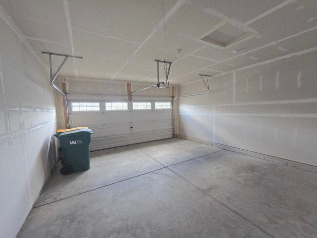 Building Photo - 12606 S Talbot Cir