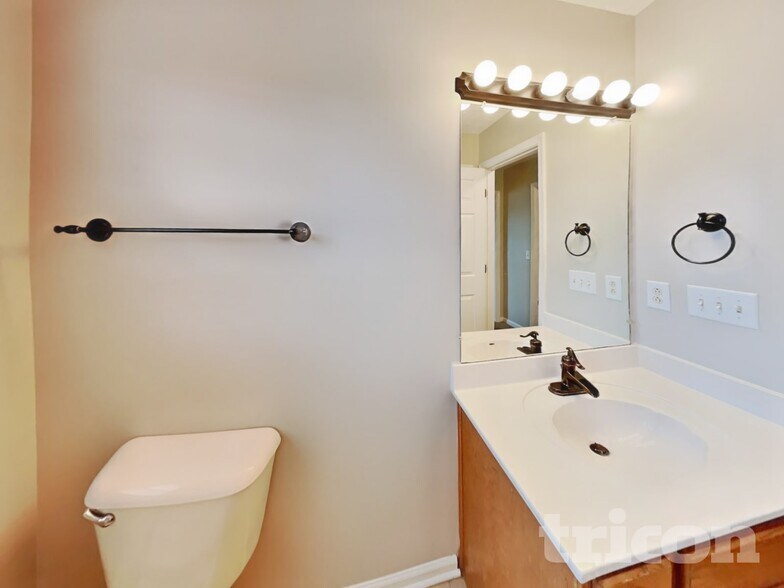 Building Photo - 3216 Cain Harbor Dr