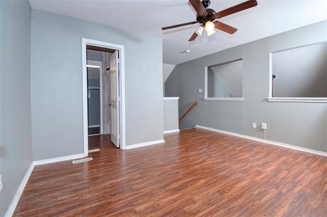 Building Photo - 9831 Walnut St