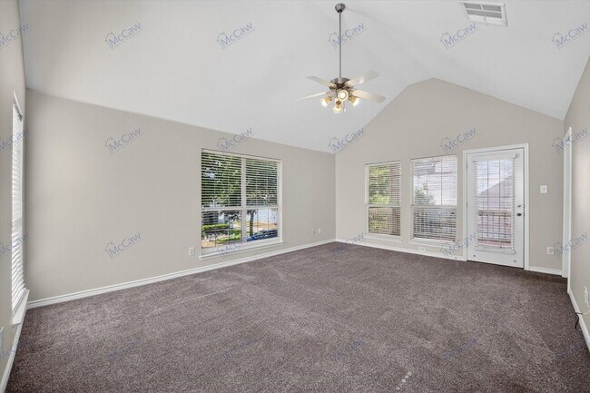 Building Photo - 1209 Chattahoochee