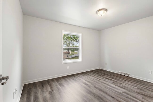 Building Photo - Elkton 2 story - Coming Soon
