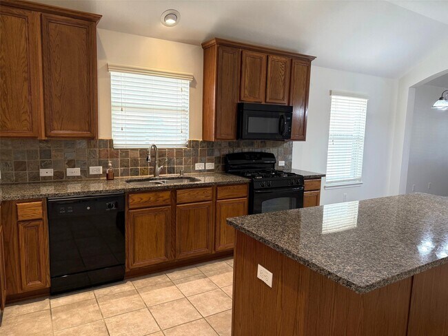 Building Photo - 16818 Ranger Ridge Dr