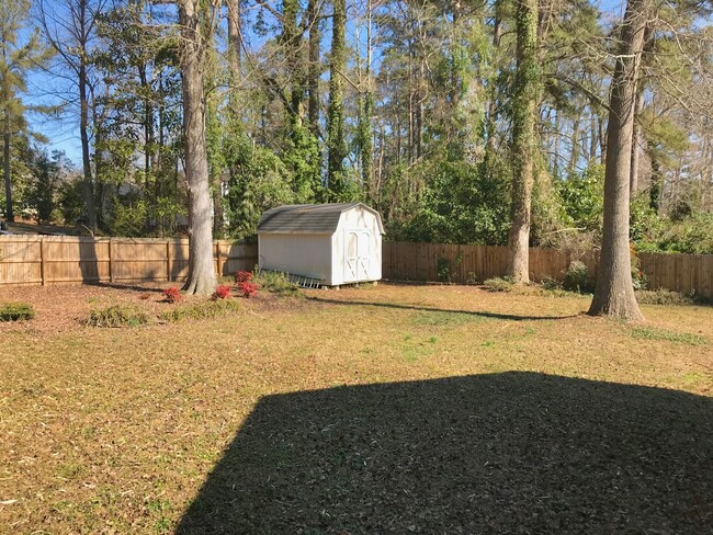 Building Photo - 3 BD, 2 BA Mid-Century Modern in Ridgewood