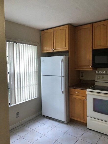 Building Photo - 803 Pine Ridge Rd