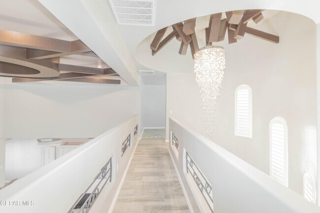 Building Photo - 864 Lemington St