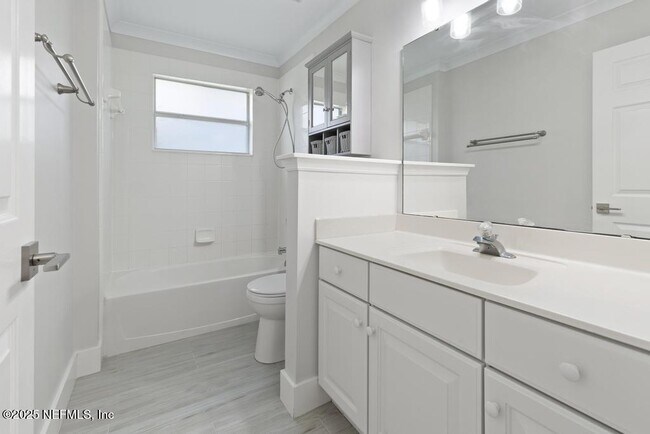 Building Photo - 744 Dewdrop Loop