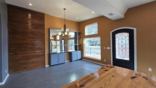 Building Photo - 17621 Stacey Ln