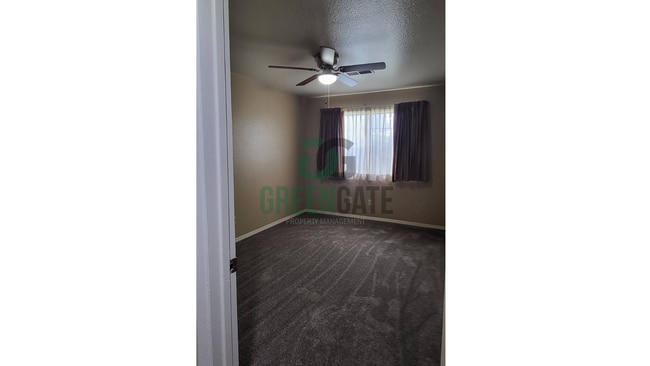 Building Photo - NOW AVAILABLE! Make this spacious 4 bedroo...