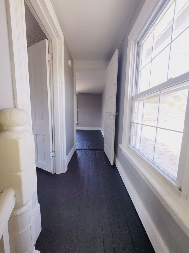 Building Photo - Two-Bedroom Single Family Home in Downtown Lynchburg