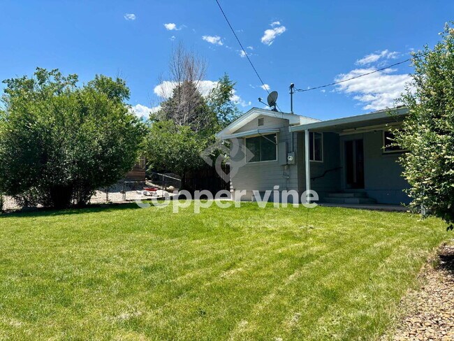 Building Photo - 6628 Eaton St