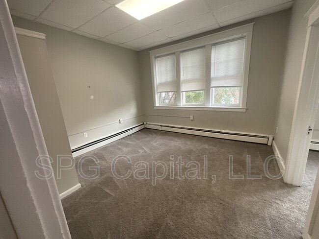 Building Photo - 51 Chambersburg St