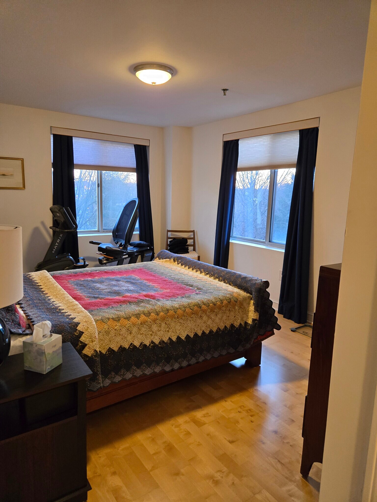 Building Photo - 193 Oak St