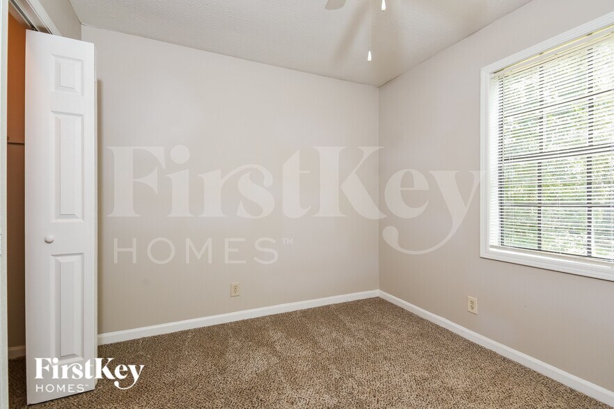 Building Photo - 1781 Silver Leaf Ct SW