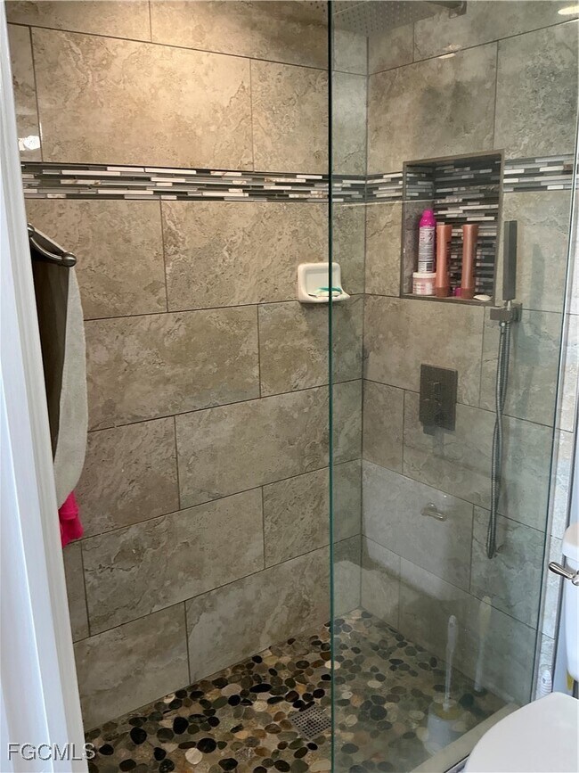 Building Photo - 2885 Palm Beach Blvd