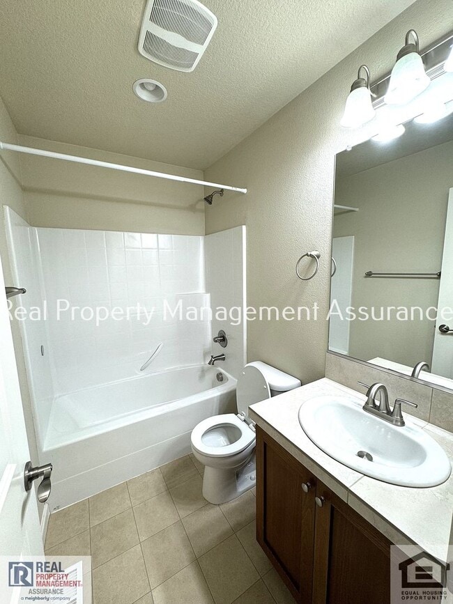 Building Photo - Spacious, well-designed home in desirable River Terrace community in Beaverton/Sherwood!