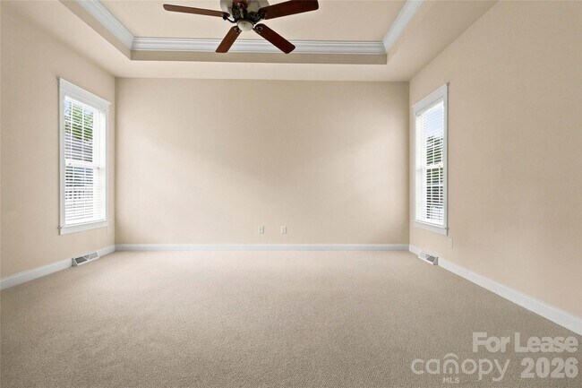 Building Photo - 14035 Bankside Dr